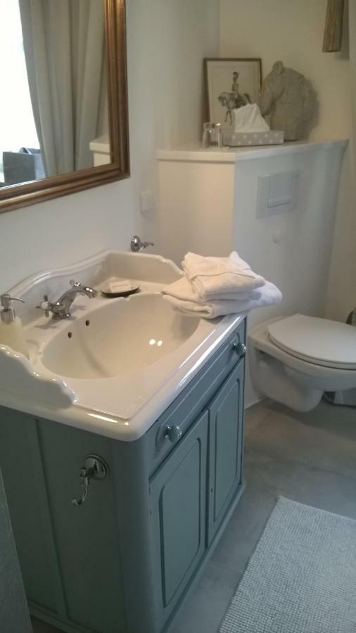 Das Kleine Hotel Iphofen, Fruehstueckszauber, No Waste, Nachhaltig, Nahe Aller Weingueter, Knauf Gips Kg Und Connekt, Kleines Secret Mit Garten & Terrassen, Tv Mirrorring, 55" Tv, Fine Dining, Hunde Willkommen Exterior photo